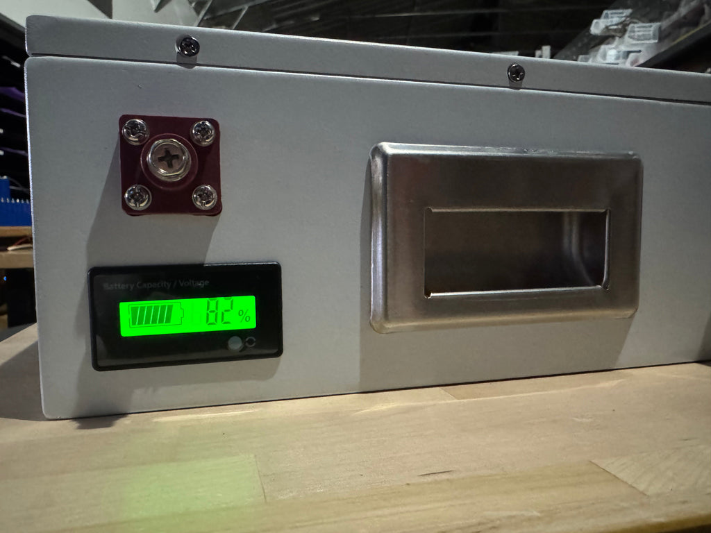 Stackable LFP Battery (14"x13"x5", 50 Lbs)